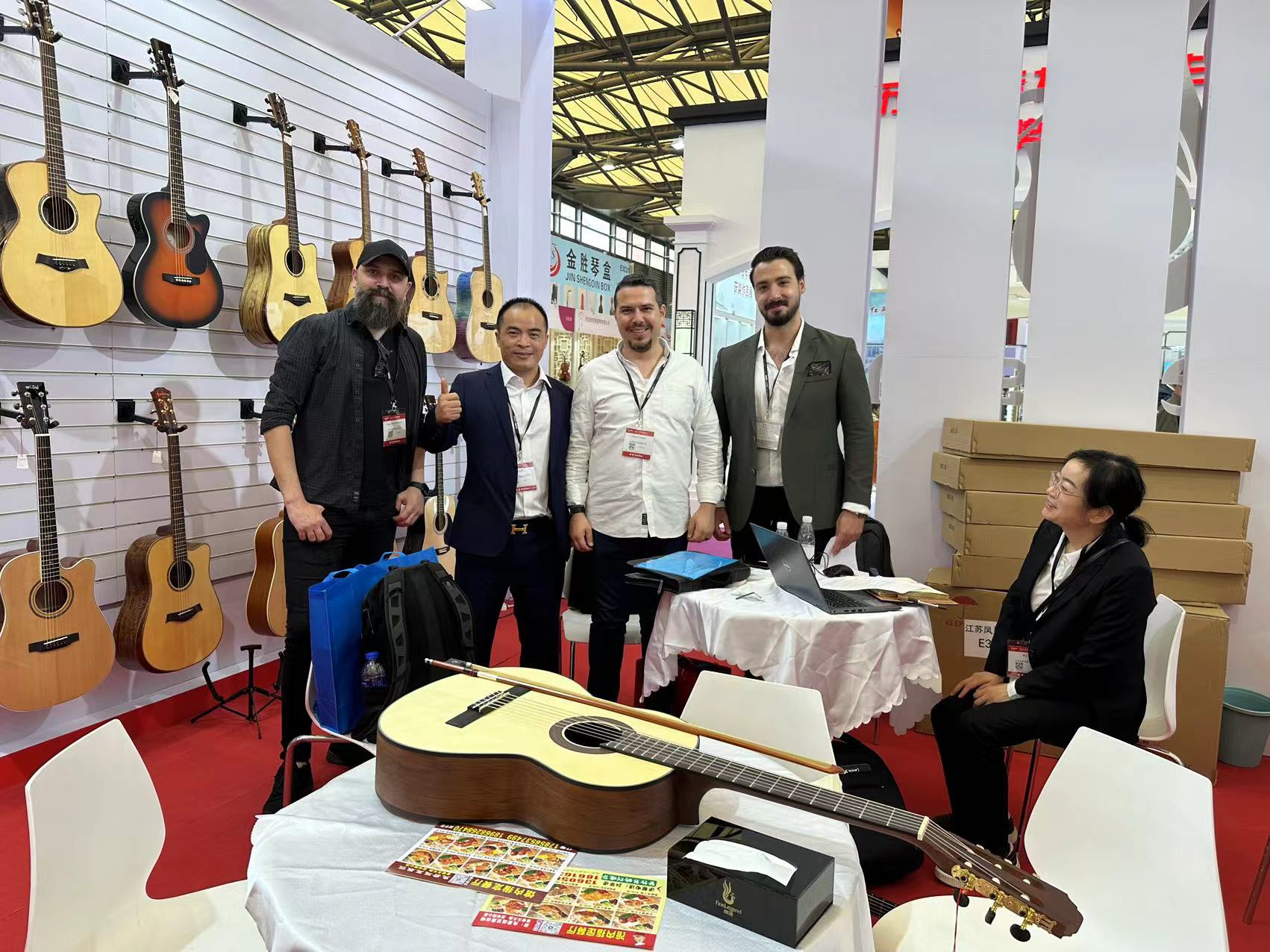 江蘇鳳靈樂器有限公司 江蘇鳳靈樂器有限公司